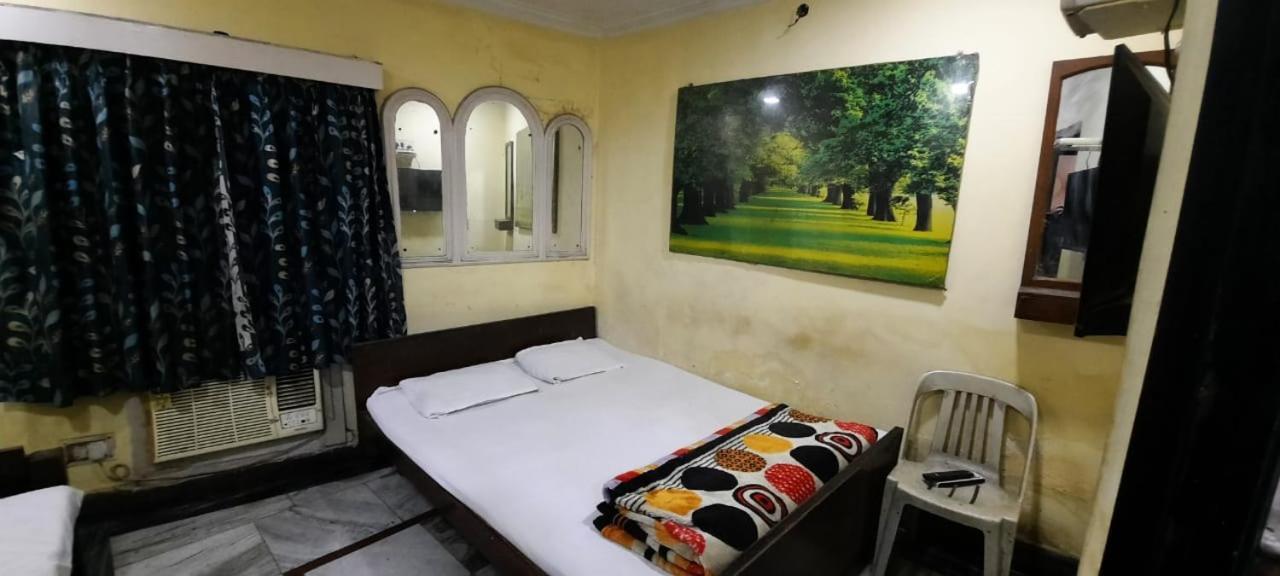 Khaja Habib Hotel Calcuta Exterior foto